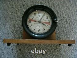 Working WWII Seth Thomas Clock U. S. MARITIME COMMISSI0N Bakelite Ship Clock